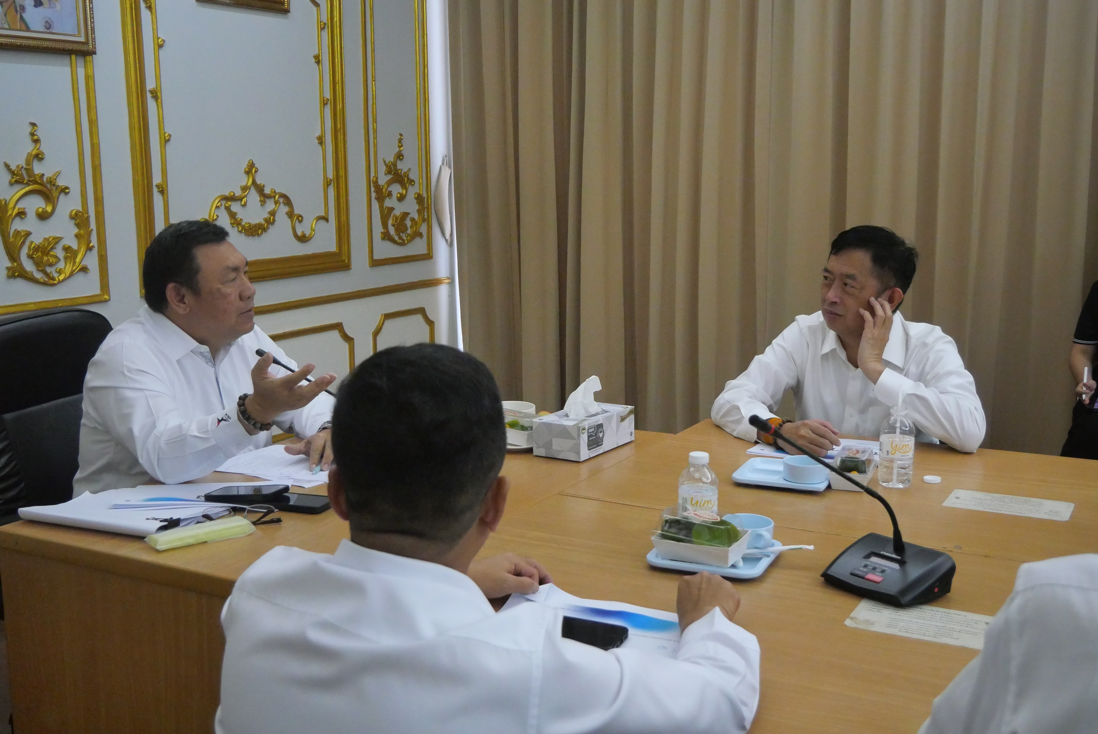 title - ส.ป.ก. ประชุม Morning Talk คณะผู้บริหาร
